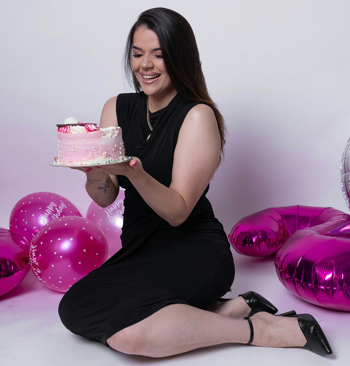 Foto de cliente Mariela A. con su torta de boda